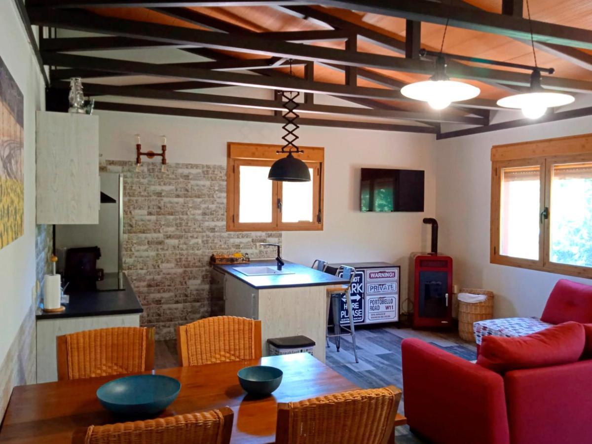 El Vagon De Baides Guest House Exterior photo